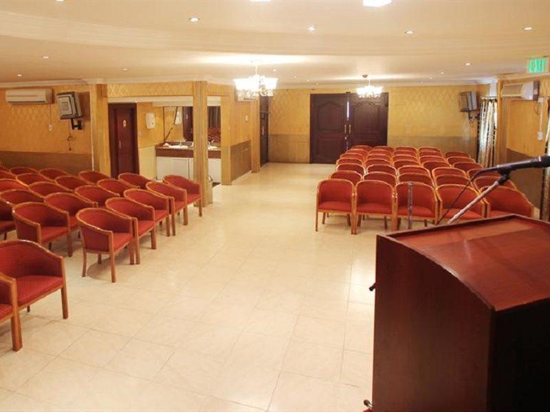 Gulf Horizon Hotel Доха Экстерьер фото